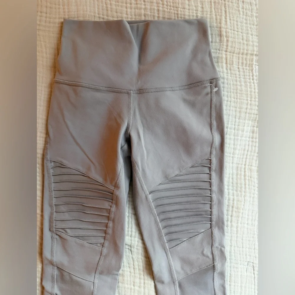 ALO Leggings